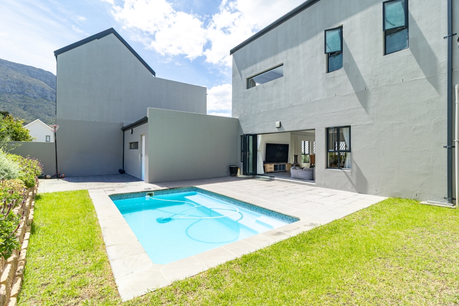 3 Bedroom Property for Sale in Valley Area Western Cape